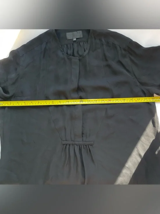 Nili Lotan Black Silk Blouse XS Relaxed Draped Minimalist Top - Picture 6 of 7